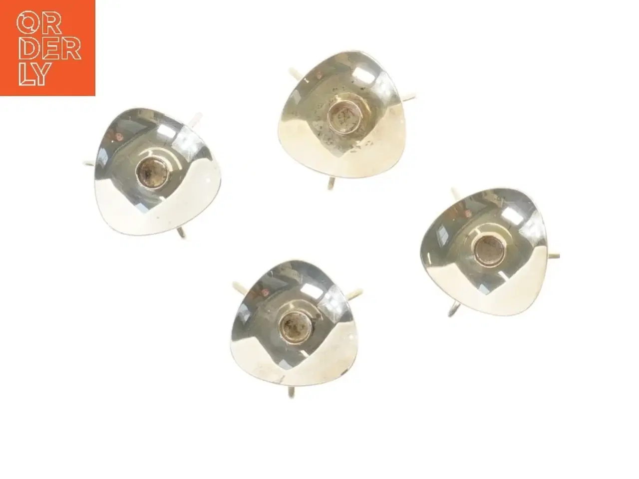 Billede 2 - 4 stk trekantede lysestager (str. 4 stk 5,5 cm)