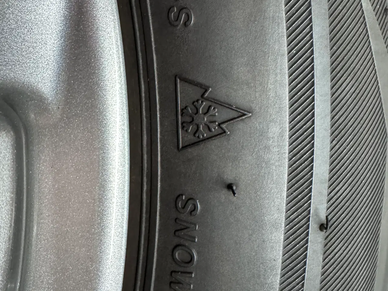 Billede 9 - 17” Alufælge med vinterdæk.