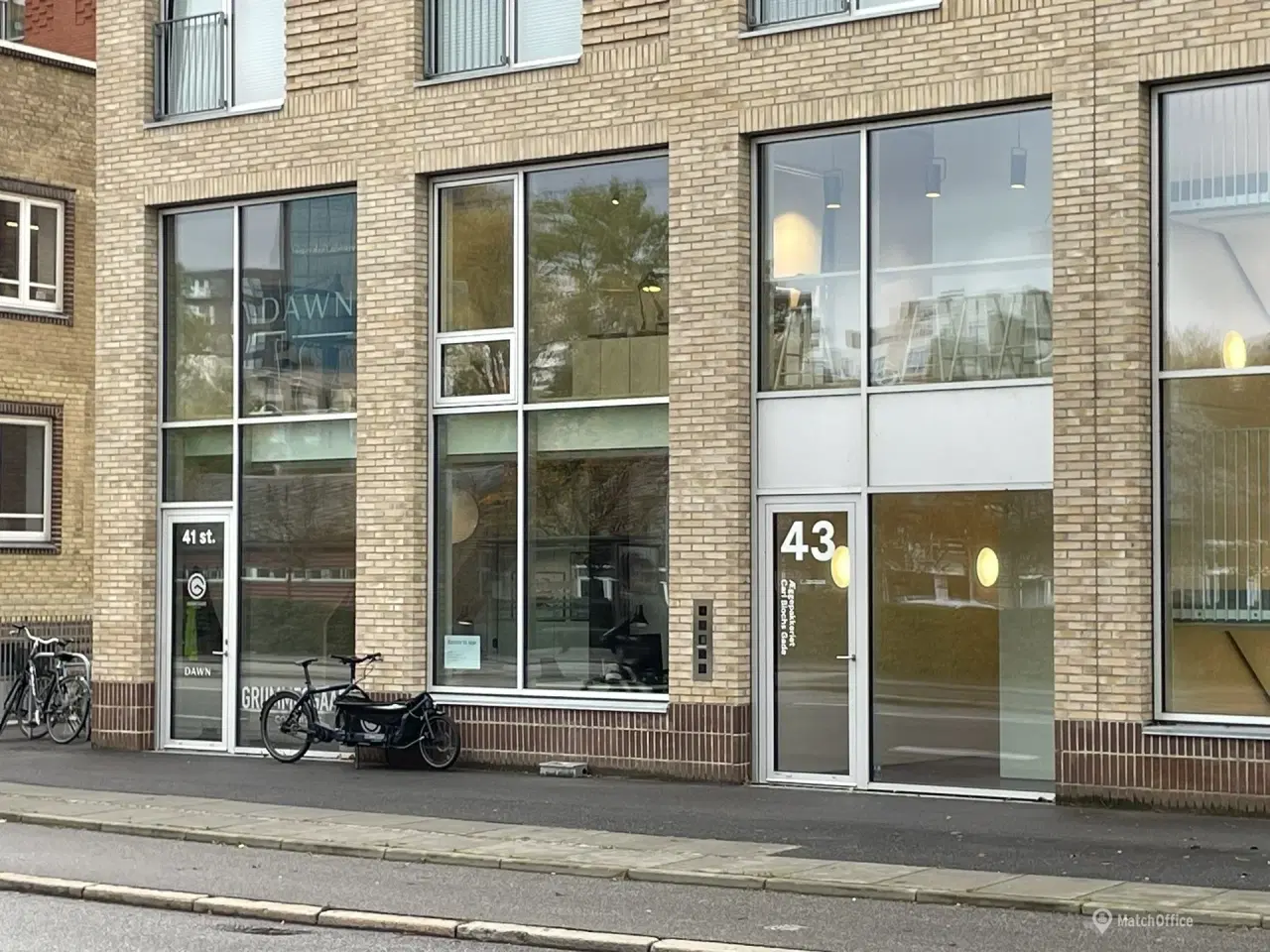 Billede 2 - Lyst kontor med mødelokaler og gode faciliteter til leje.