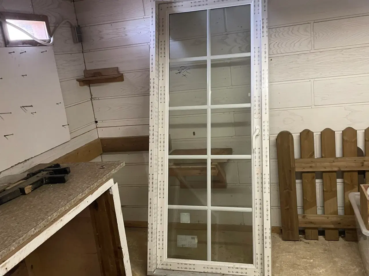 Billede 9 - To Vinduer og en dør