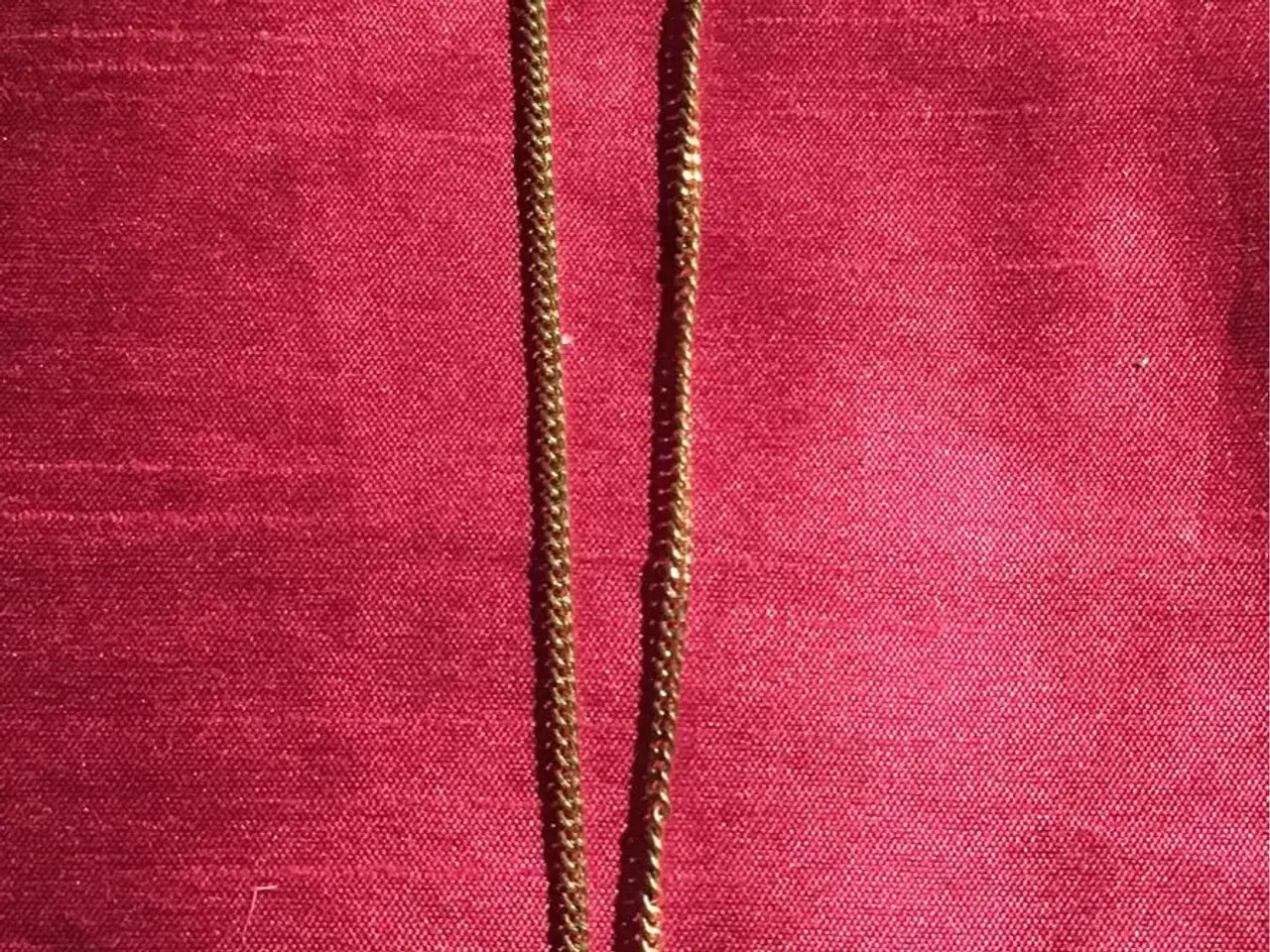Billede 2 - Halskæde med vedhæng
