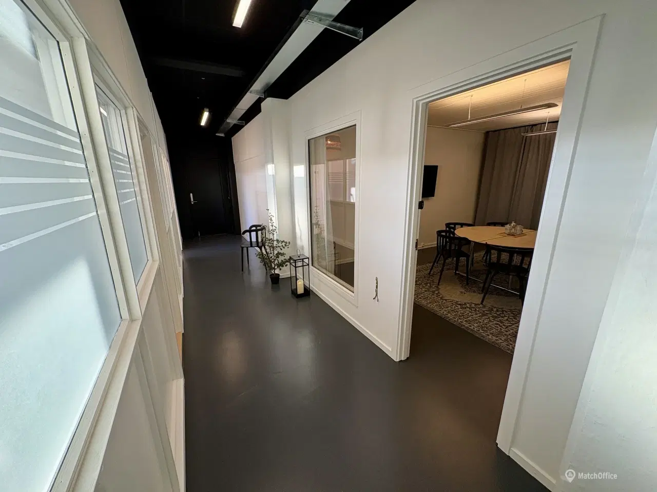 Billede 9 - 18 m2 lukket kontor i fælles kontormiljø