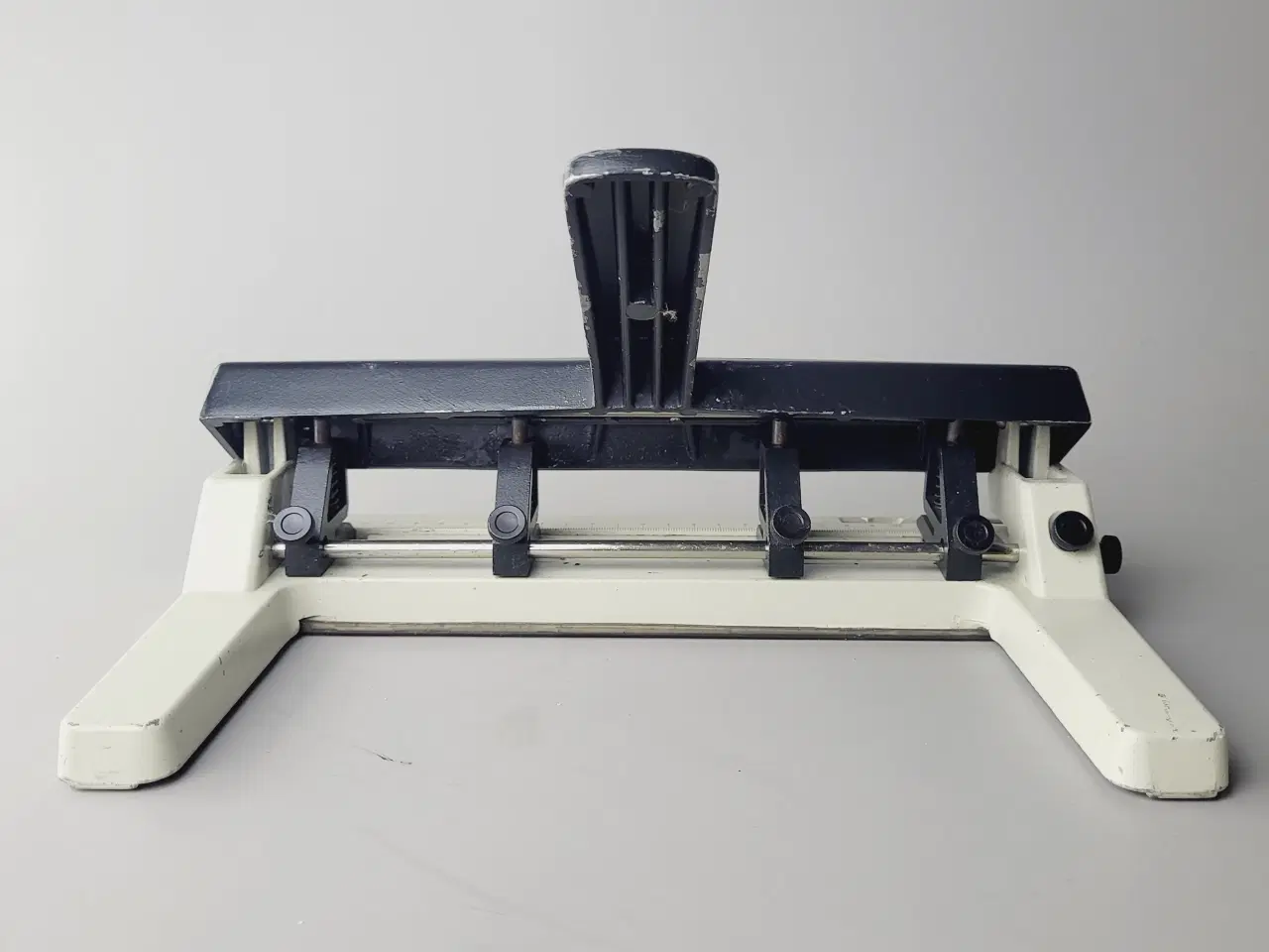 Billede 5 - ⭐️· Kraftig LEITZ 4-Huls Hulmaskine - 5114 Akto