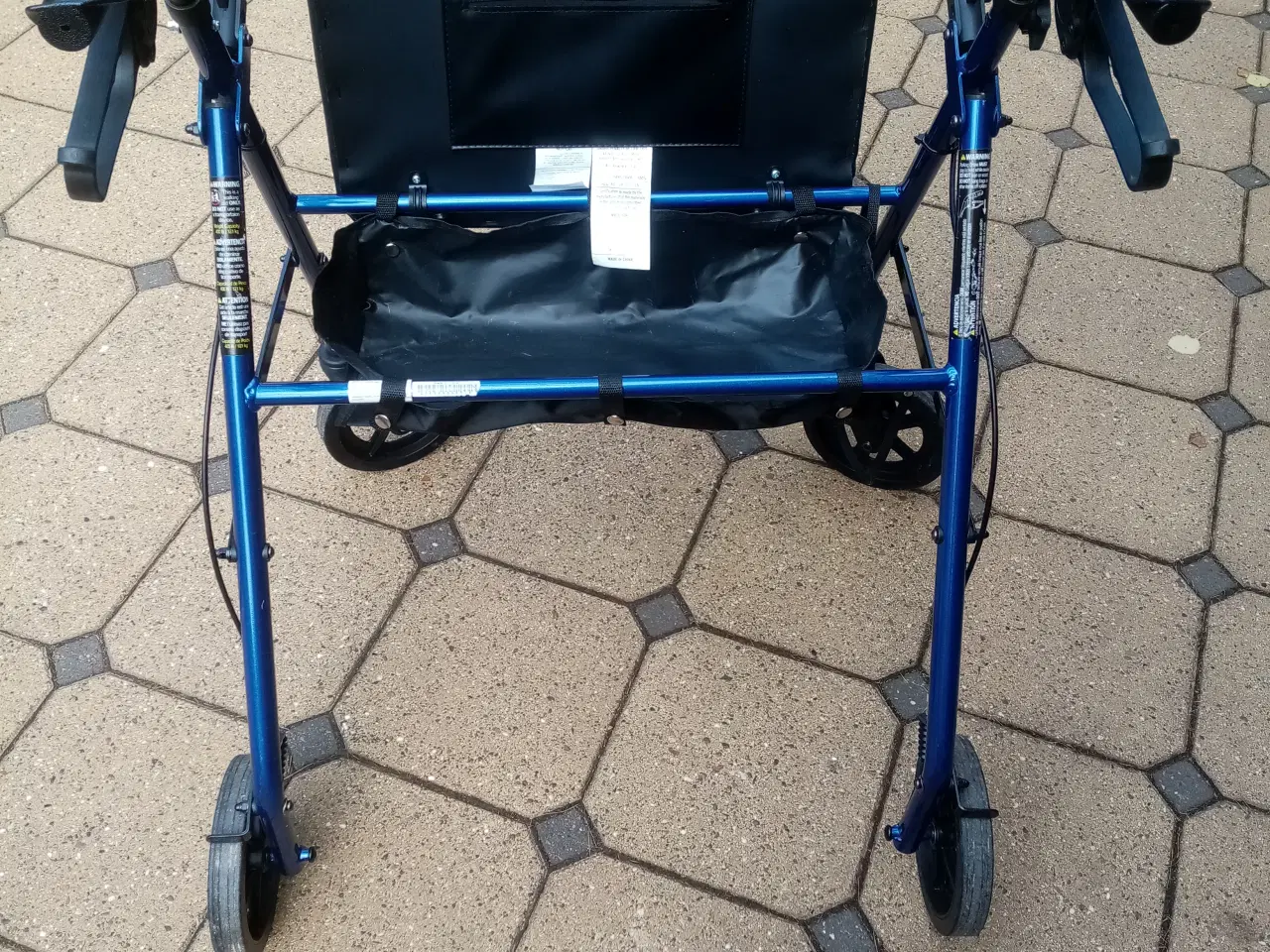 Billede 2 - ROLLATOR blå metallik