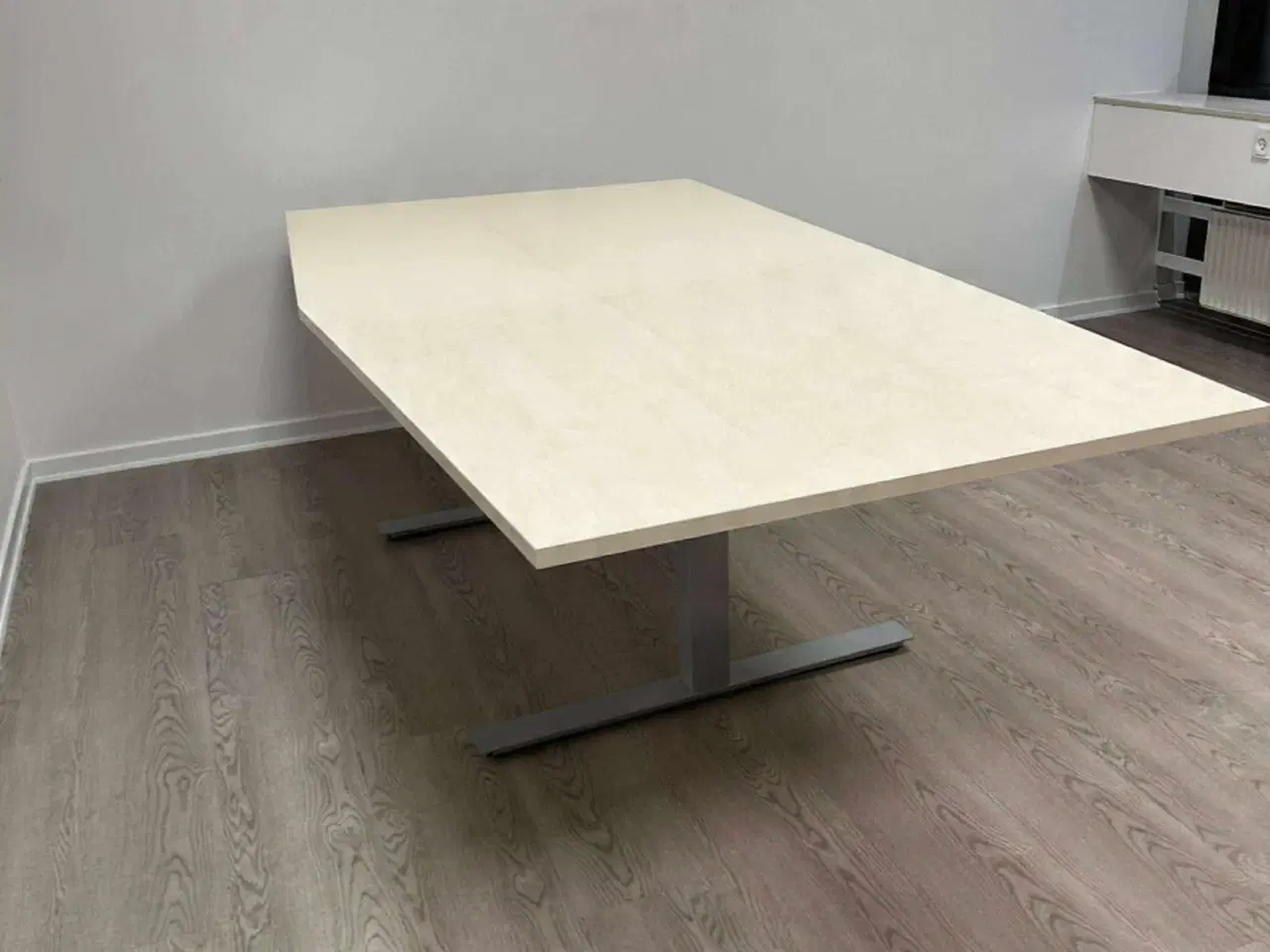 Billede 4 - Konferenceborde