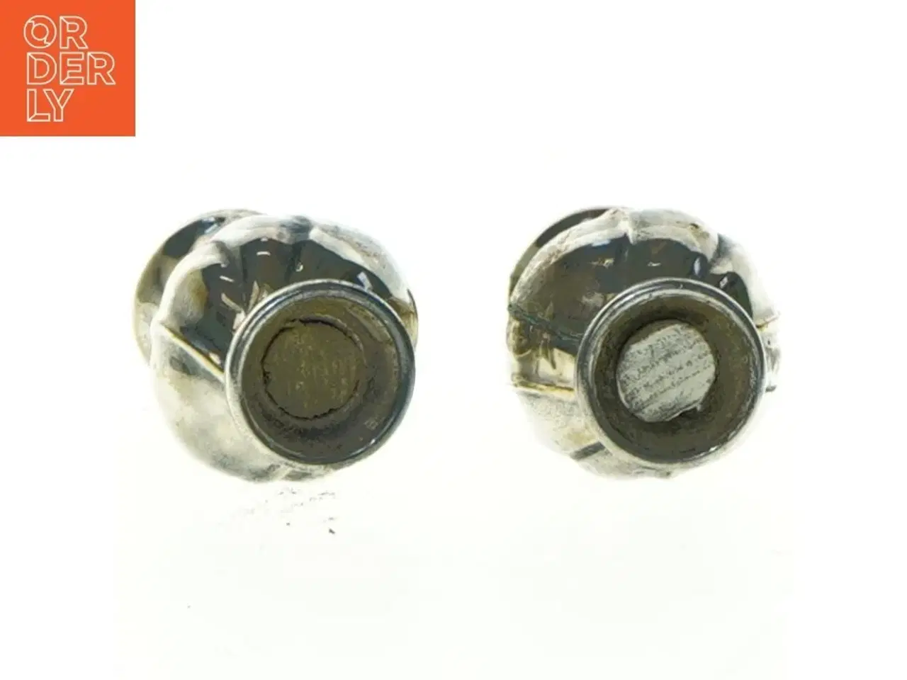 Billede 3 - salt og peber sæt i pletsølv (str. 7 x 3 cm)