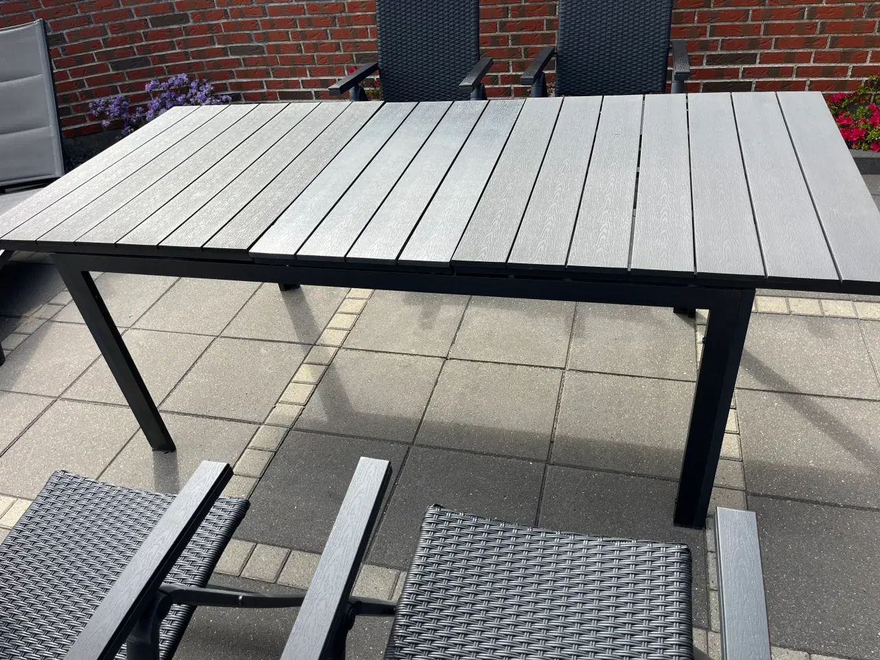Billede 3 - Sort non wood havebord