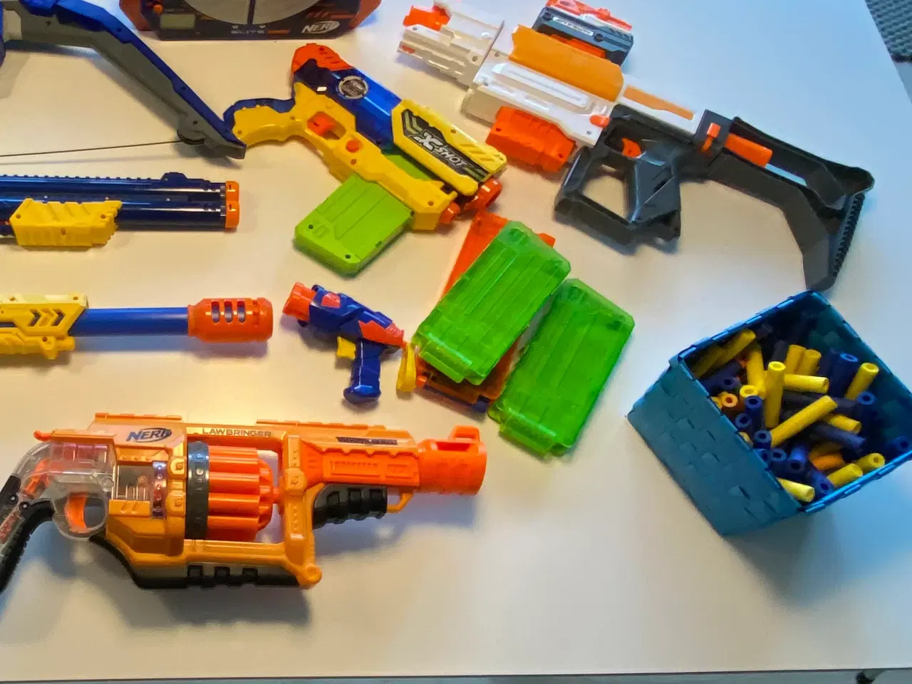 Billede 2 - 5 Nerf-guns og 1 Nerf-bue med Nerf skud sælges