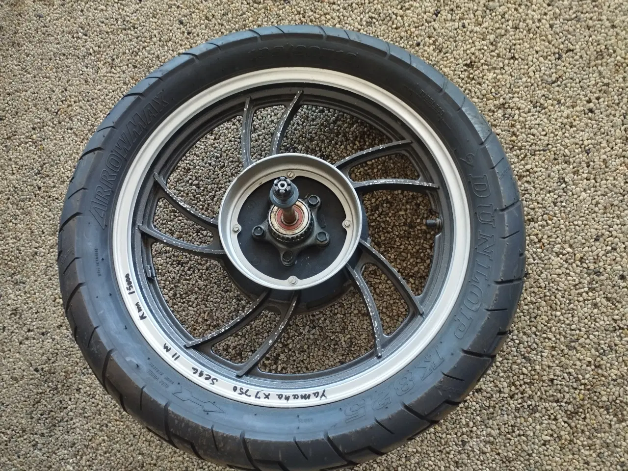 Billede 2 - Hjul Yamaha XJ 750 Saga IIM ( se ang. %) 