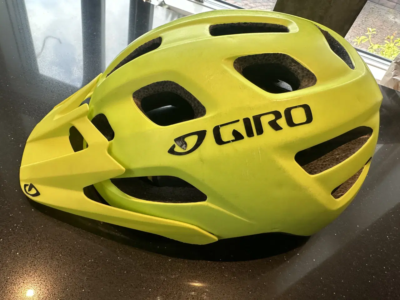 Billede 1 - GIRO cykelhjelm som ny