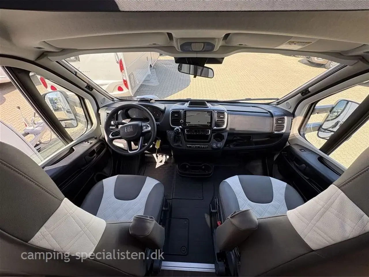 Billede 4 - 2025 - Knaus L!VE TI 700 MEG Platinum Selection   Knaus LIVE TI 700 MEG Platinum Selection - Kan ses nu hos Camping-Specialisten.dk