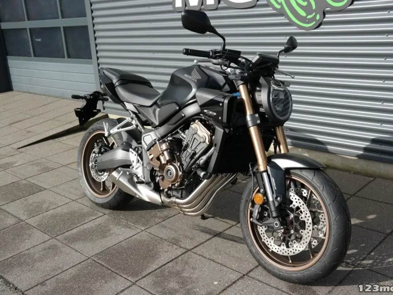 Billede 2 - Honda CB 650 R E-Clutch MC-SYD BYTTER GERNE