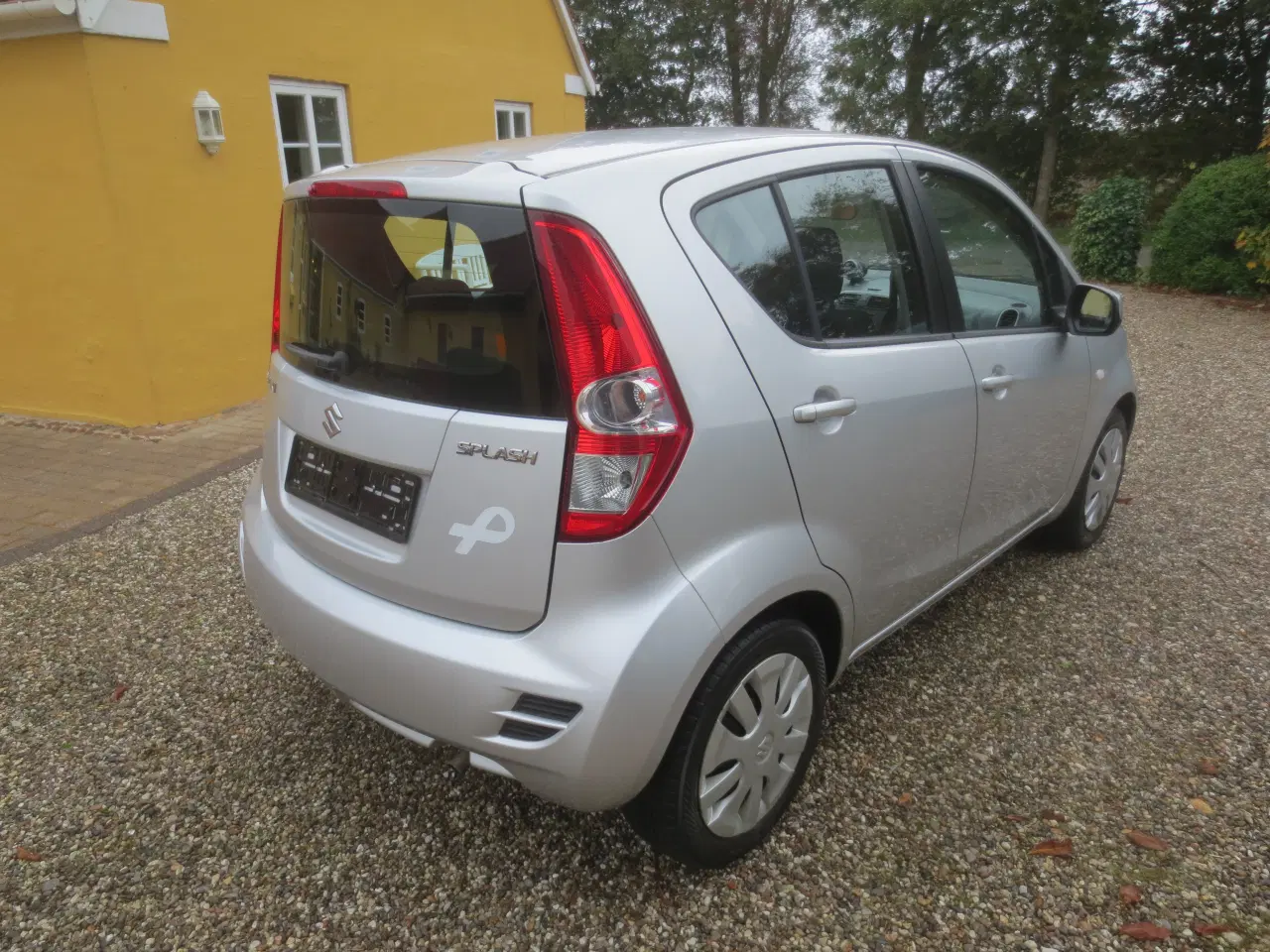 Billede 7 - Suzuki Splash 1.0 i År 14 Km 42000. 