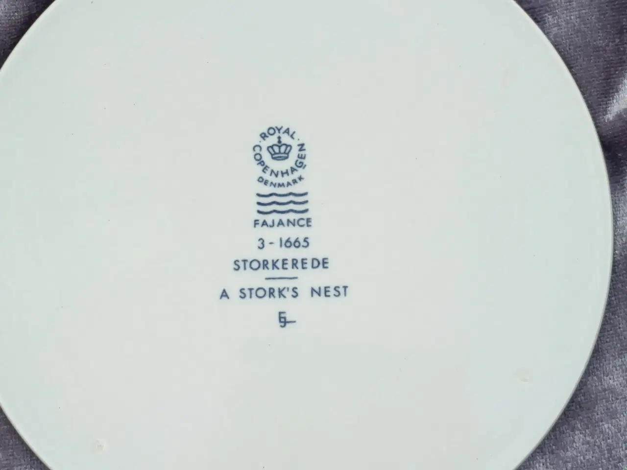Billede 4 - Royal Copenhagen Fajance vægplade med storkerede