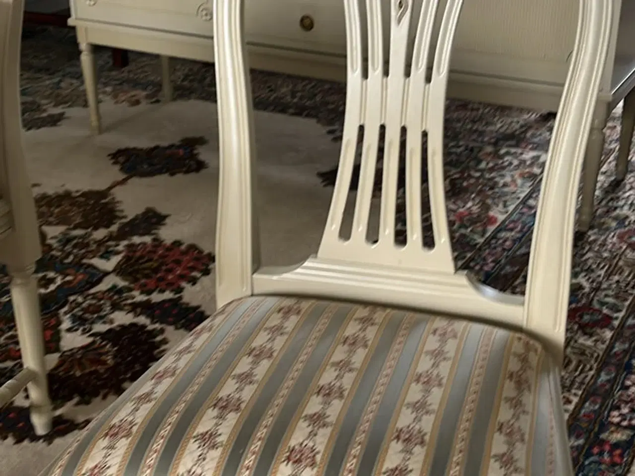 Billede 3 - Hepplewhite spisebord med 12 stole 