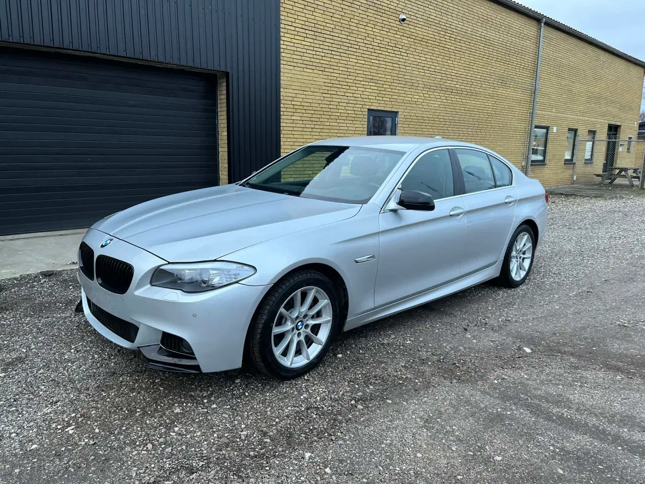 Billede 1 - Super flot 523I 3.0 