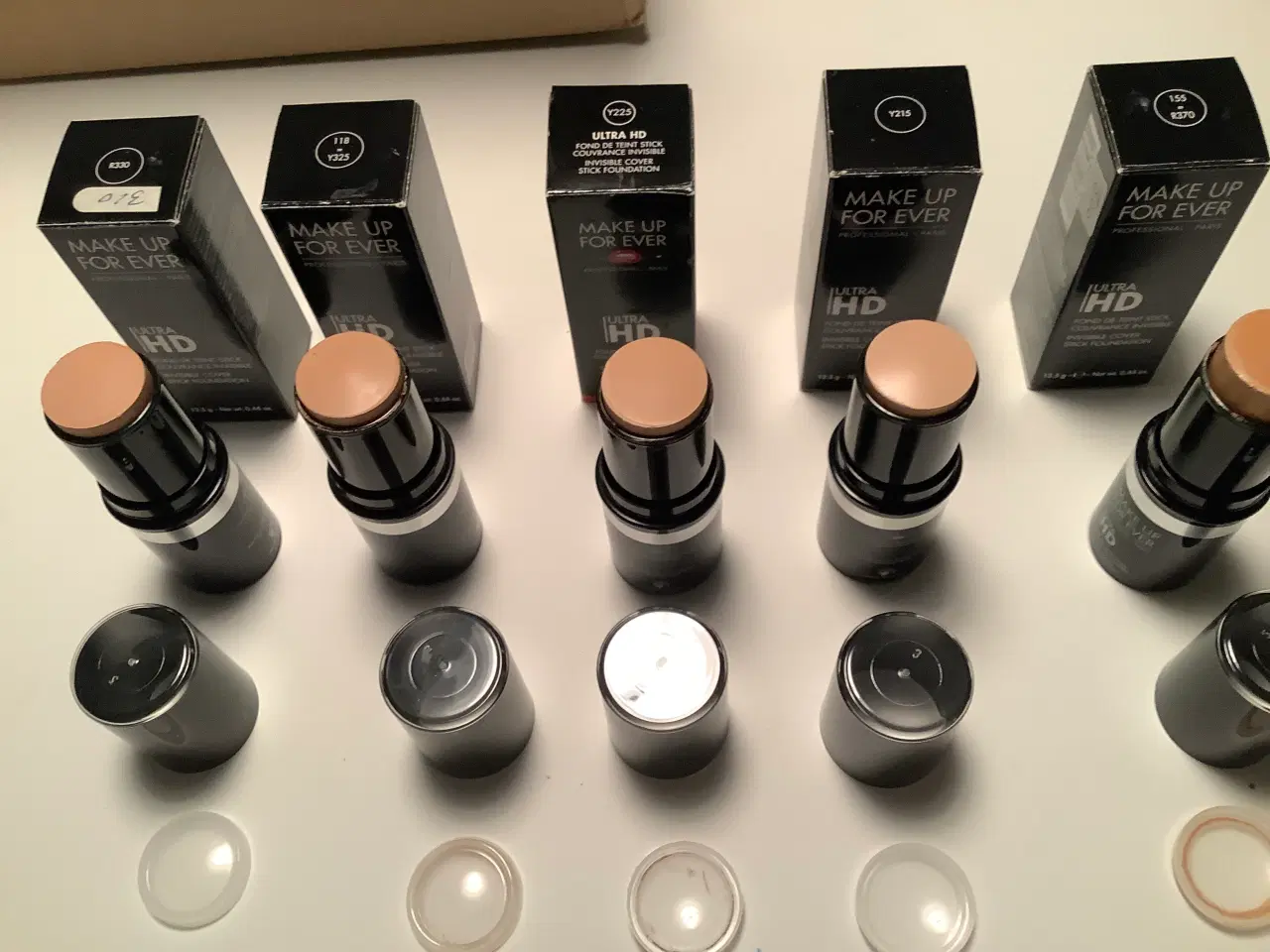 Billede 8 - Stor makeup serie sælges ud . 