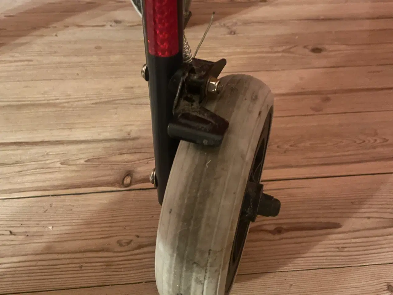 Billede 3 - Rollator 3-hjulet med taske