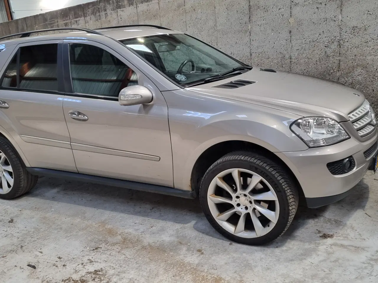 Billede 1 - Varebil Mercedes ML 420