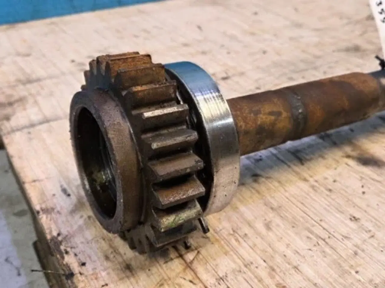 Billede 10 - John Deere 4040S PTO Aksel AL35355