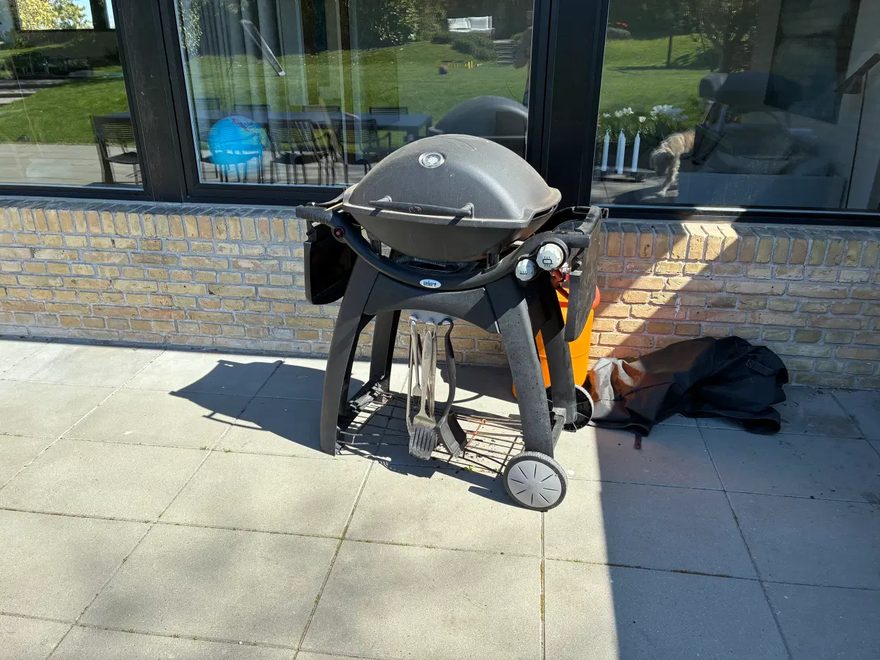 Billede 2 - 100 % i orden med originalt weber dækken.