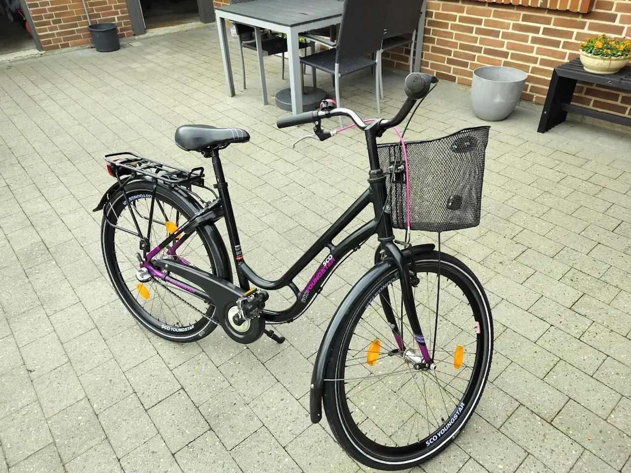 Billede 1 - Pigecykel 10 - 16 år