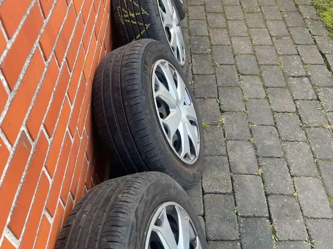 Billede 2 - 16 Originale Hyundai/Kia stålfælge med sommerdæk