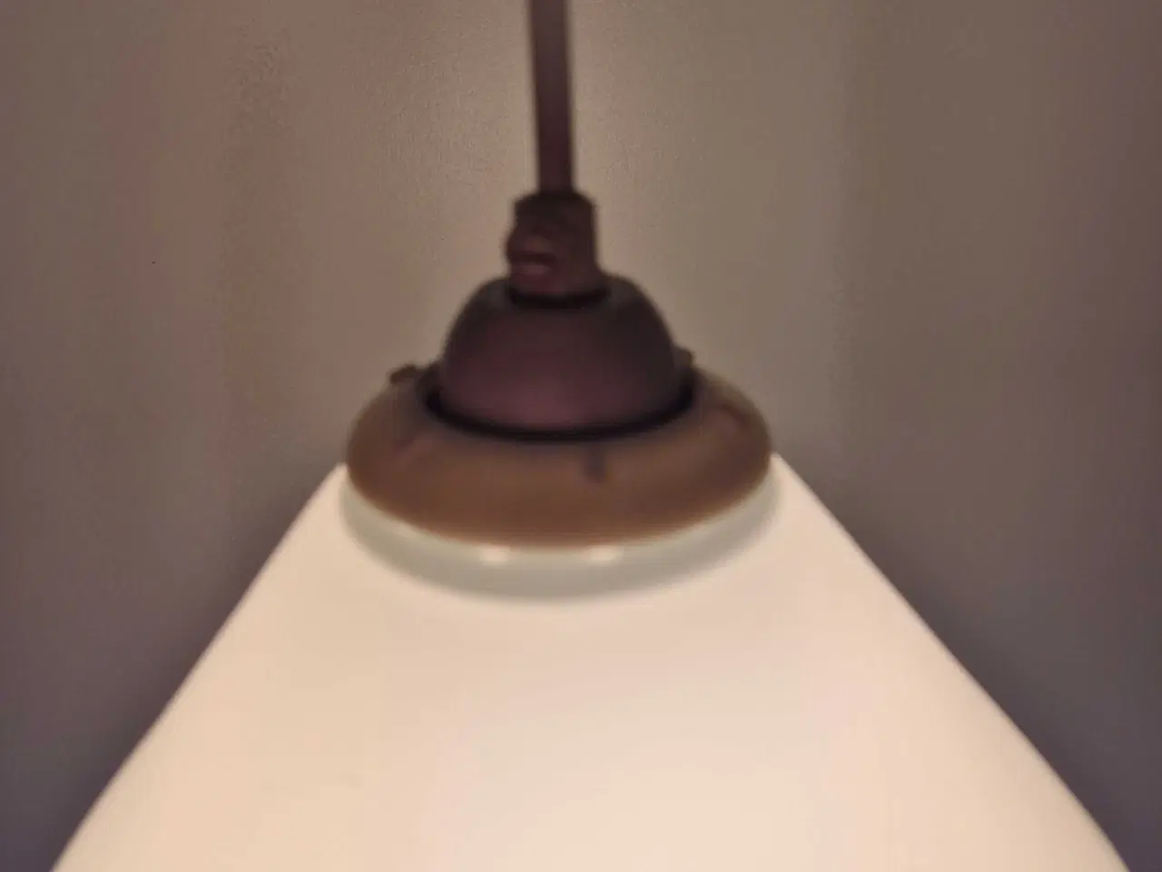 Billede 7 - Perfekte retrolamper i hvidt opalglas 