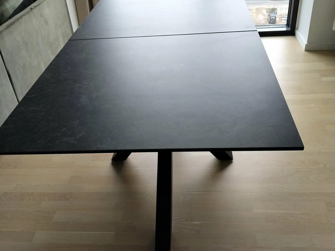 Billede 1 - Spisebord Heaven med udstræk sort