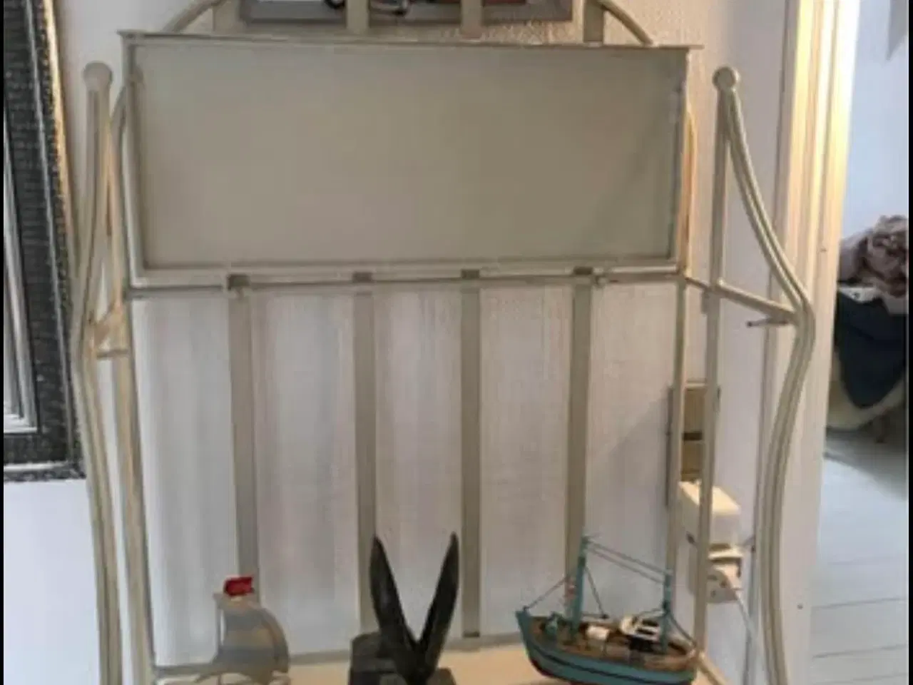 Billede 1 - Metal udstillings reol