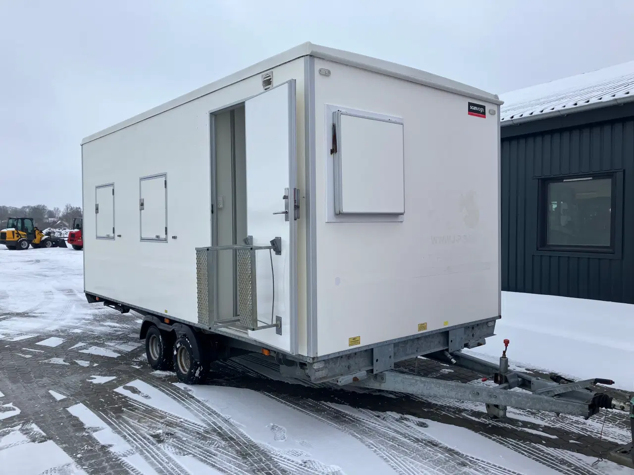 Billede 12 - Kontorvogn med toilet og lille tee køkken.