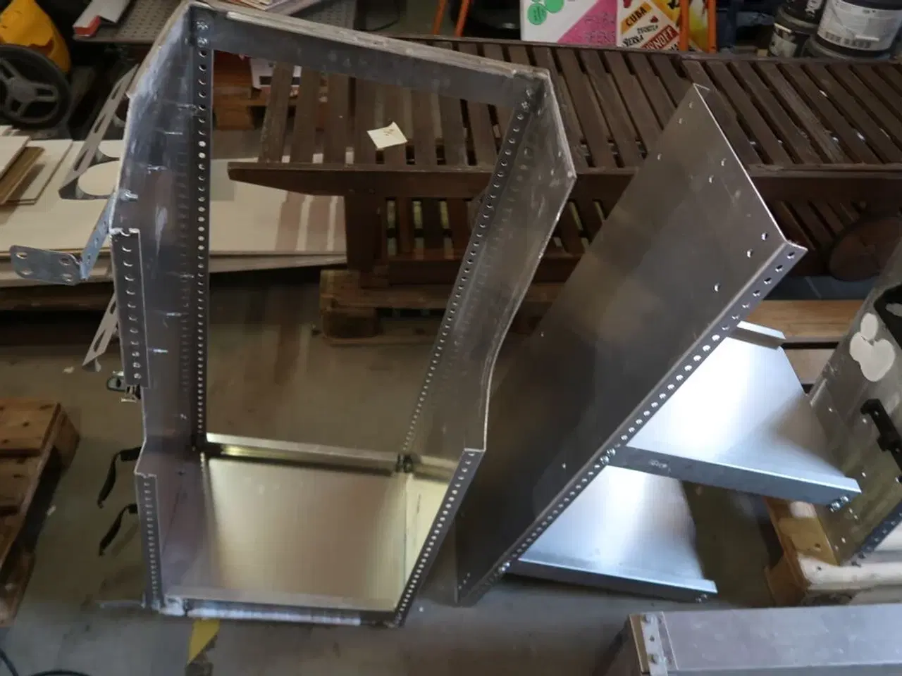 Billede 2 - Indretning til varebil