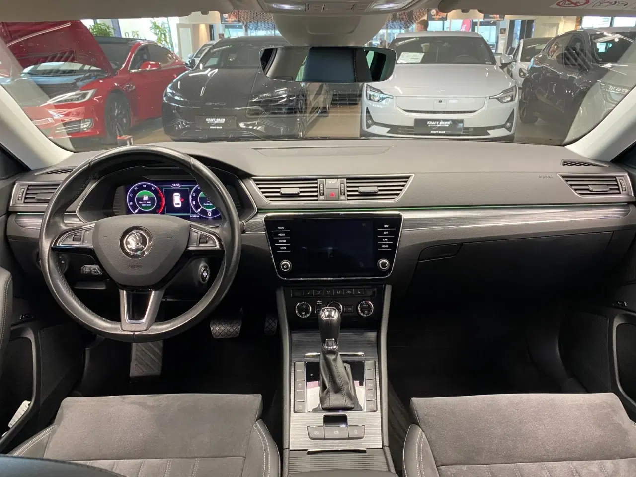Billede 15 - Skoda Superb 2,0 TDi 190 Business Executive Combi DSG