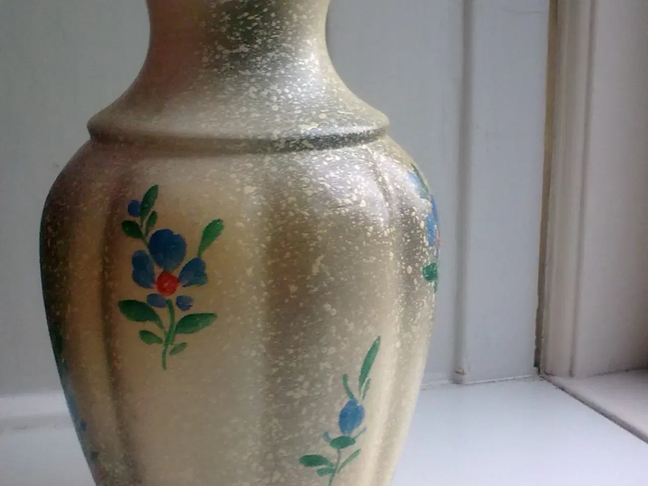 Billede 15 - DIY stilleben af bl.a. dansk keramik