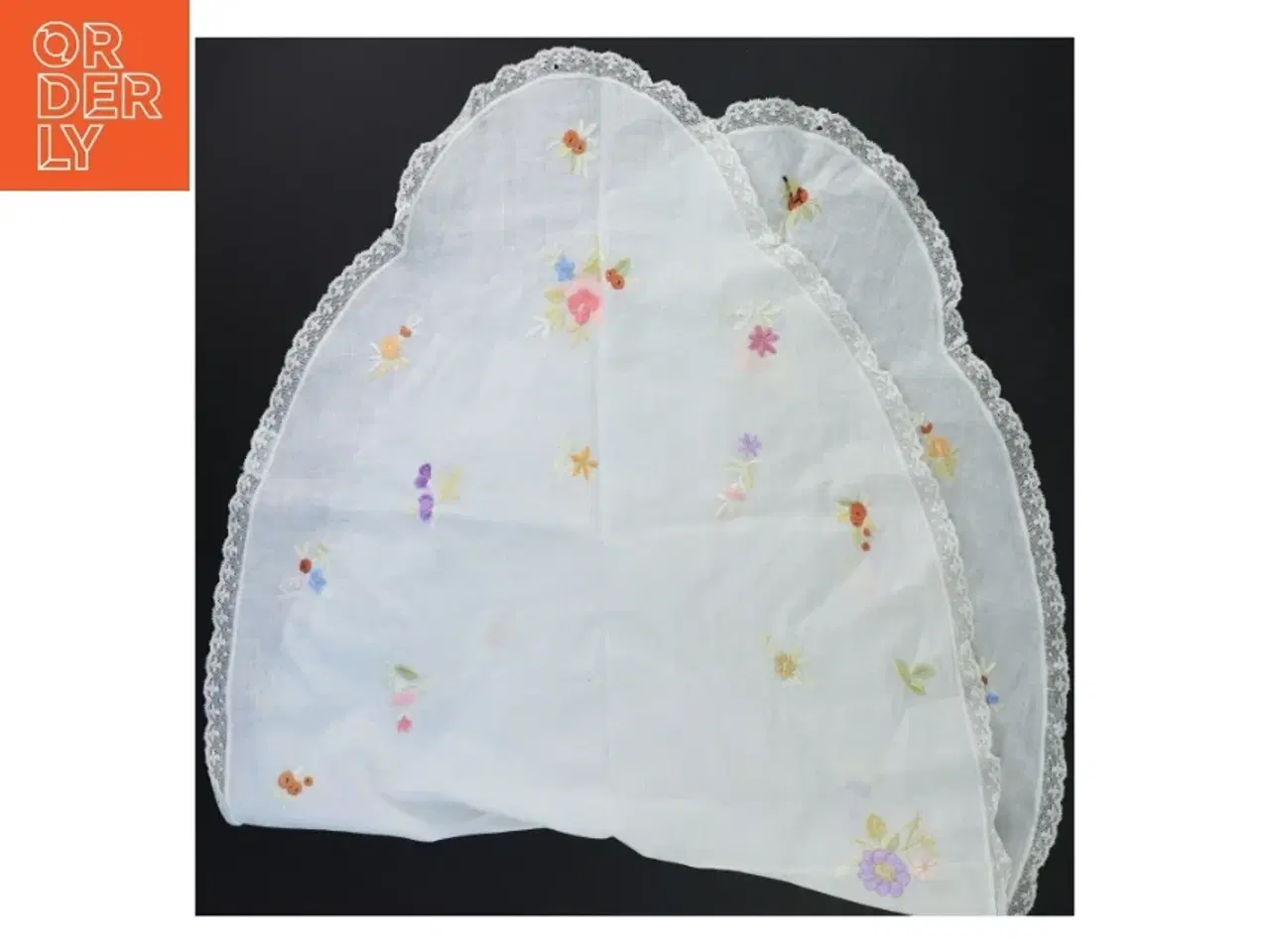 Billede 1 - Broderet bordløber (str. 80x43 cm)