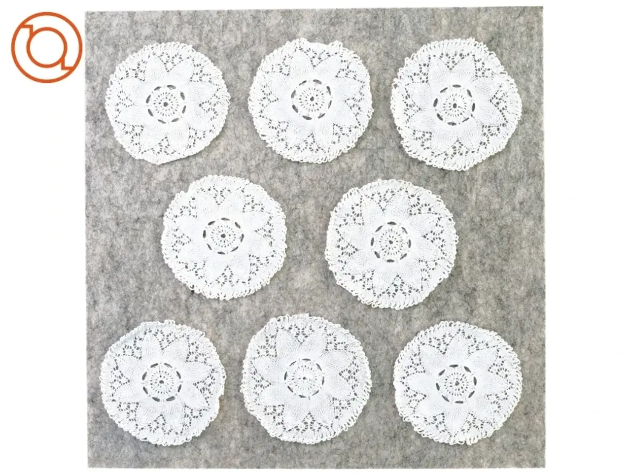 Billede 1 - Fine mellemservietter  (str. 11 cm)