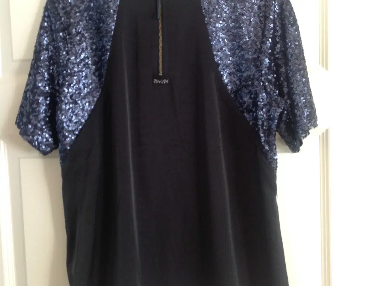 Billede 4 - 10 Feet bluse m/ palietter