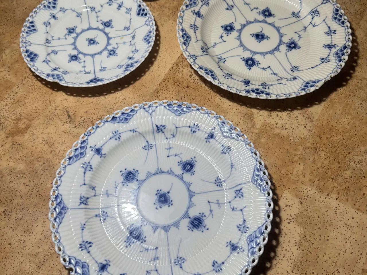 Billede 19 - Mussemalet porcelæn sælges