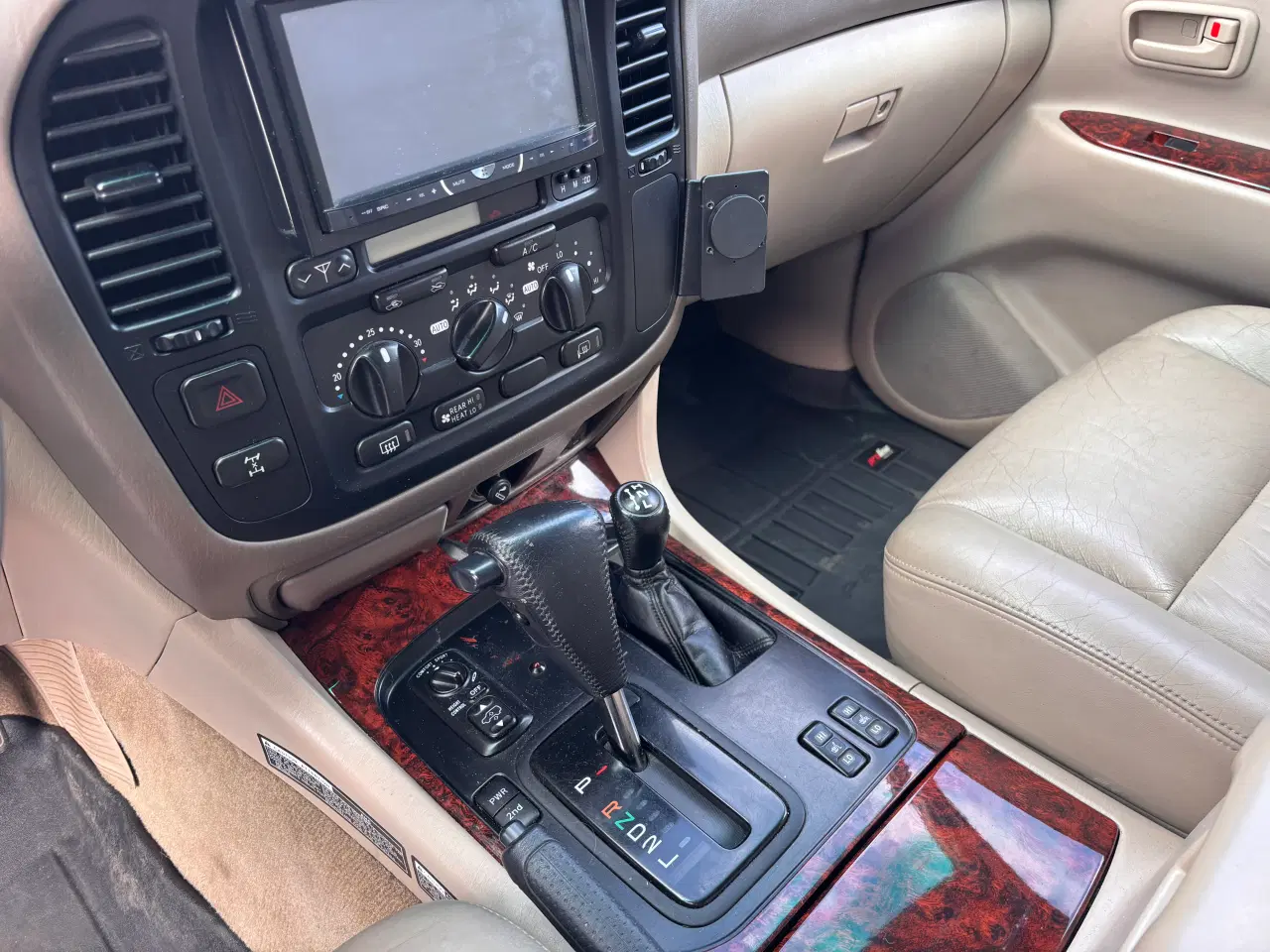 Billede 8 - Flot og velholdt V8'er 