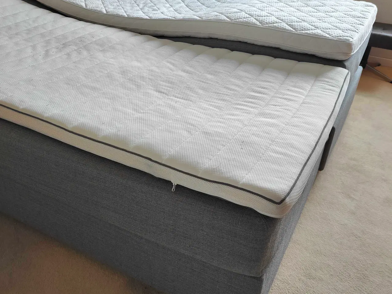 Billede 3 - To stk JENSEN elevations senge fra 2021