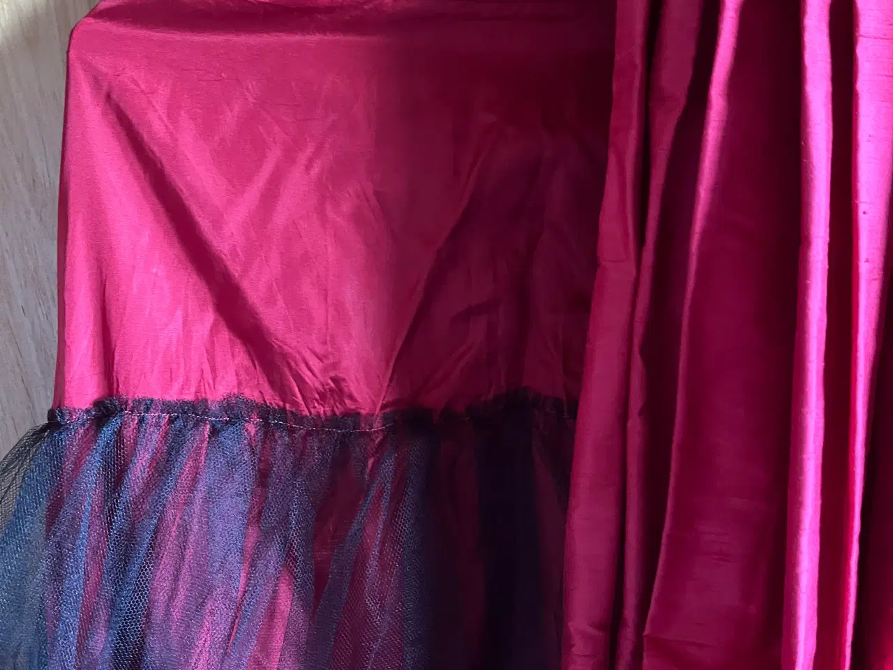 Billede 3 - Halloween tornerose kjole