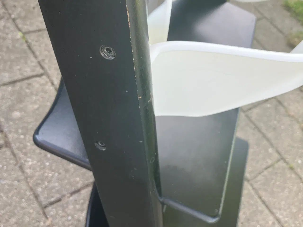 Billede 7 - Sort stokke stol m plastik indsats & ryg.Nye model