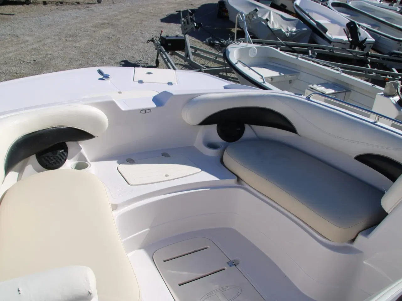 Billede 14 - Tahoe 215 CC Deckboat WA