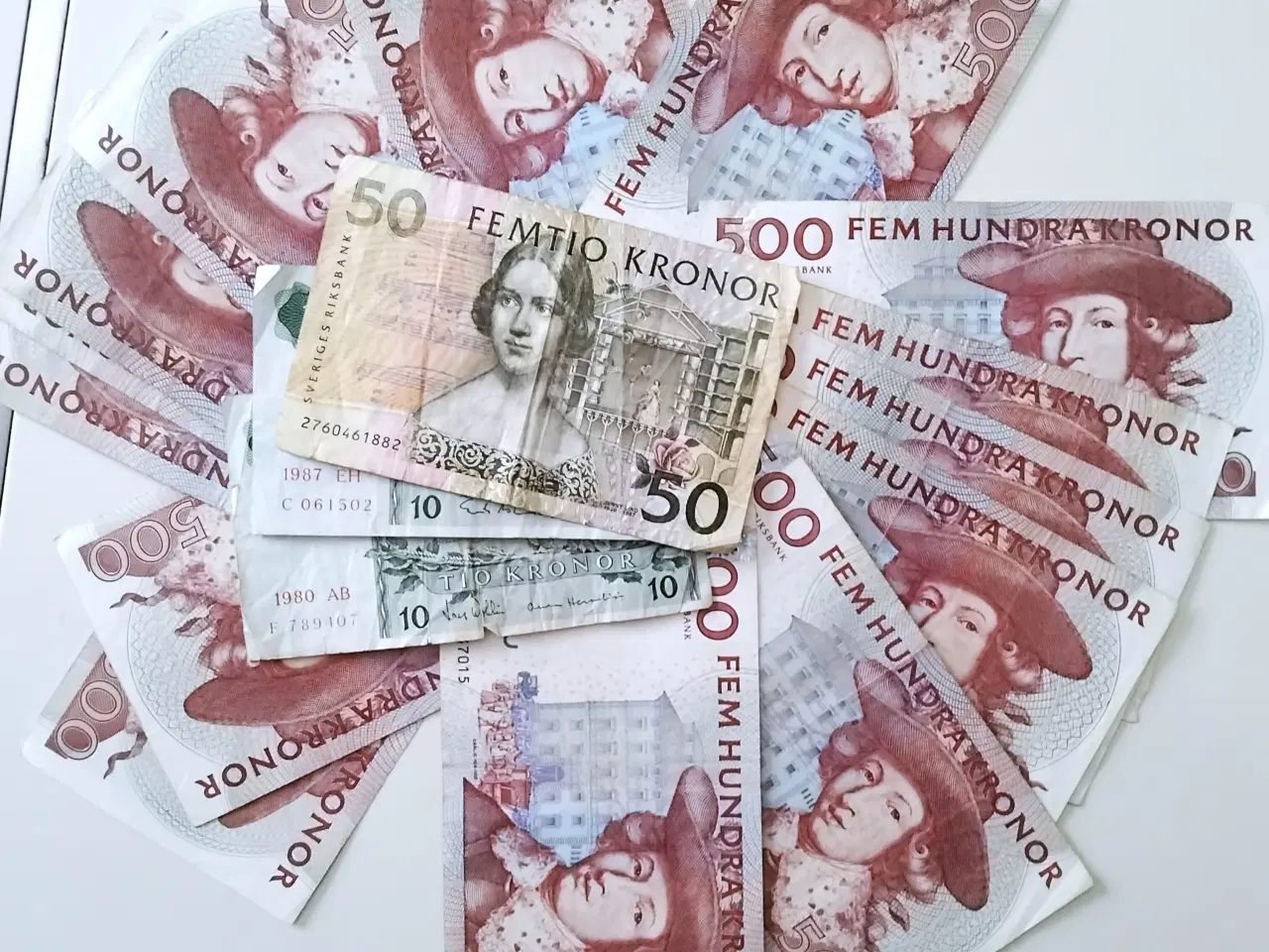 Billede 2 - SVERIGE SWEDEN 7070 SEK!  14 x 500Kr + 50 + 2 x 10
