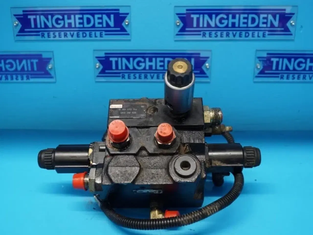 Billede 4 - Case 8010 Hydraulikventil 87313989