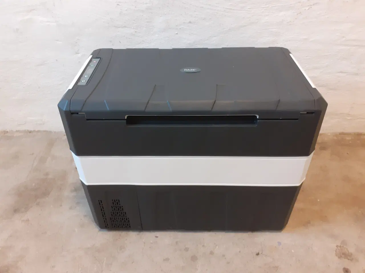 Billede 1 - Køle-/fryse boks, 45 liter, 12/24 eller 220 volt
