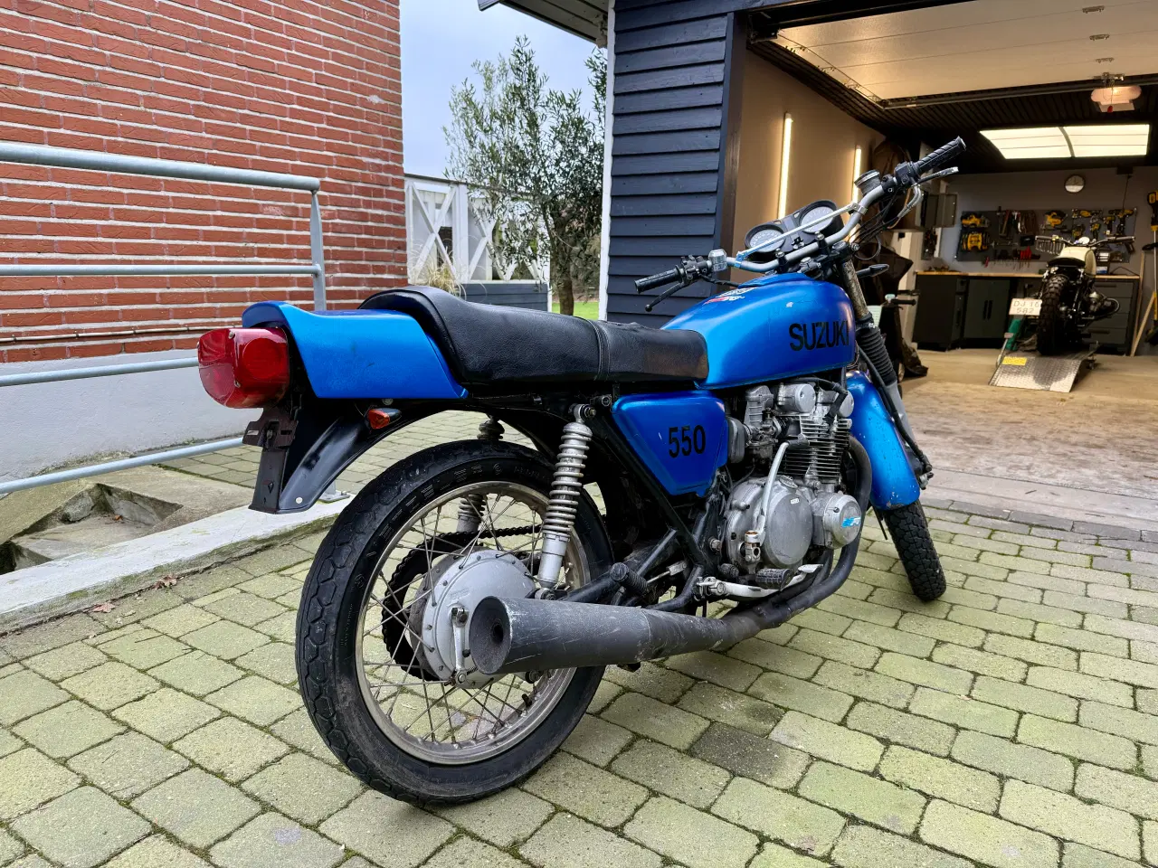 Billede 3 - Suzuki GS550 1977 – Klassisk 4-cylindret Ikon 🏍️