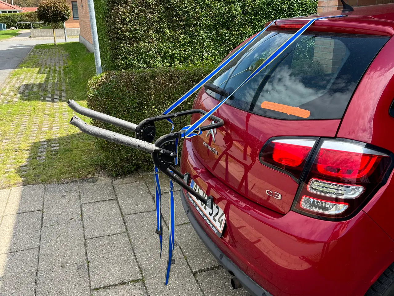 Billede 1 - Cykelholder til bil uden anhængertræk