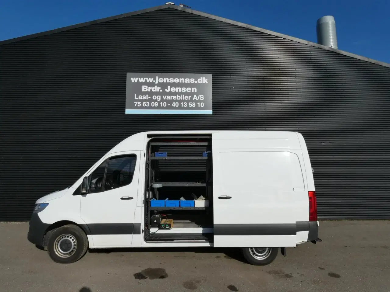 Billede 1 - Mercedes-Benz Sprinter 317 2,0 CDI A2 H2 RWD 9G-Tronic 170HK Van Aut.