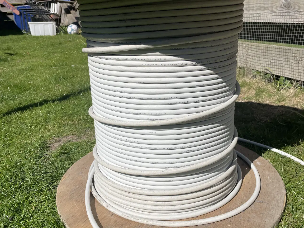 Billede 1 - 7g1,5 kabel på tromle